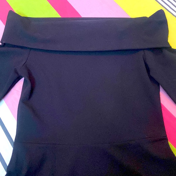H&M off shoulder solid black dress - Picture 3 of 6